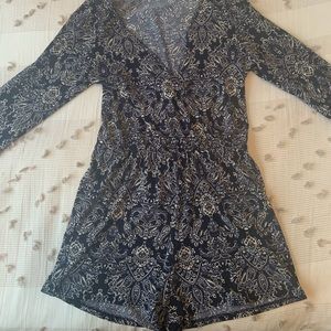 Navy patterned long sleeve romper